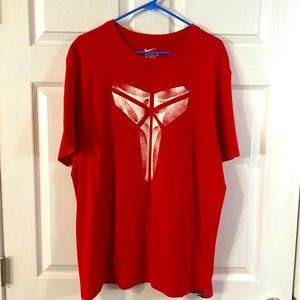 2XL Nike/Kobe Athletic Cut T-Shirt.